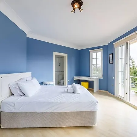 Villa Moon