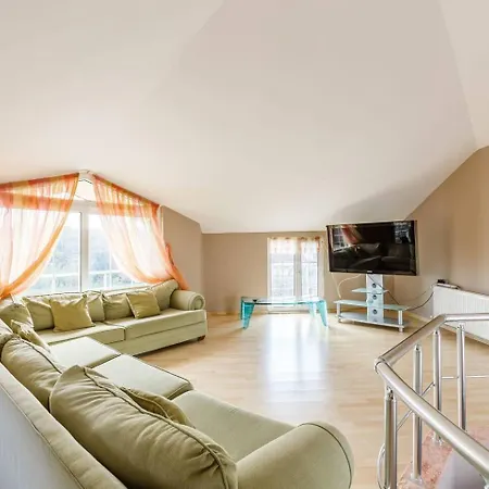 Villa Moon