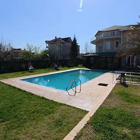 Moon Villa